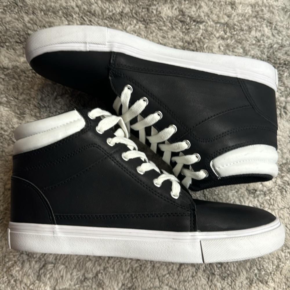 Soda leather black and white high top shoes | SIZE 9 - Picture 2 of 7